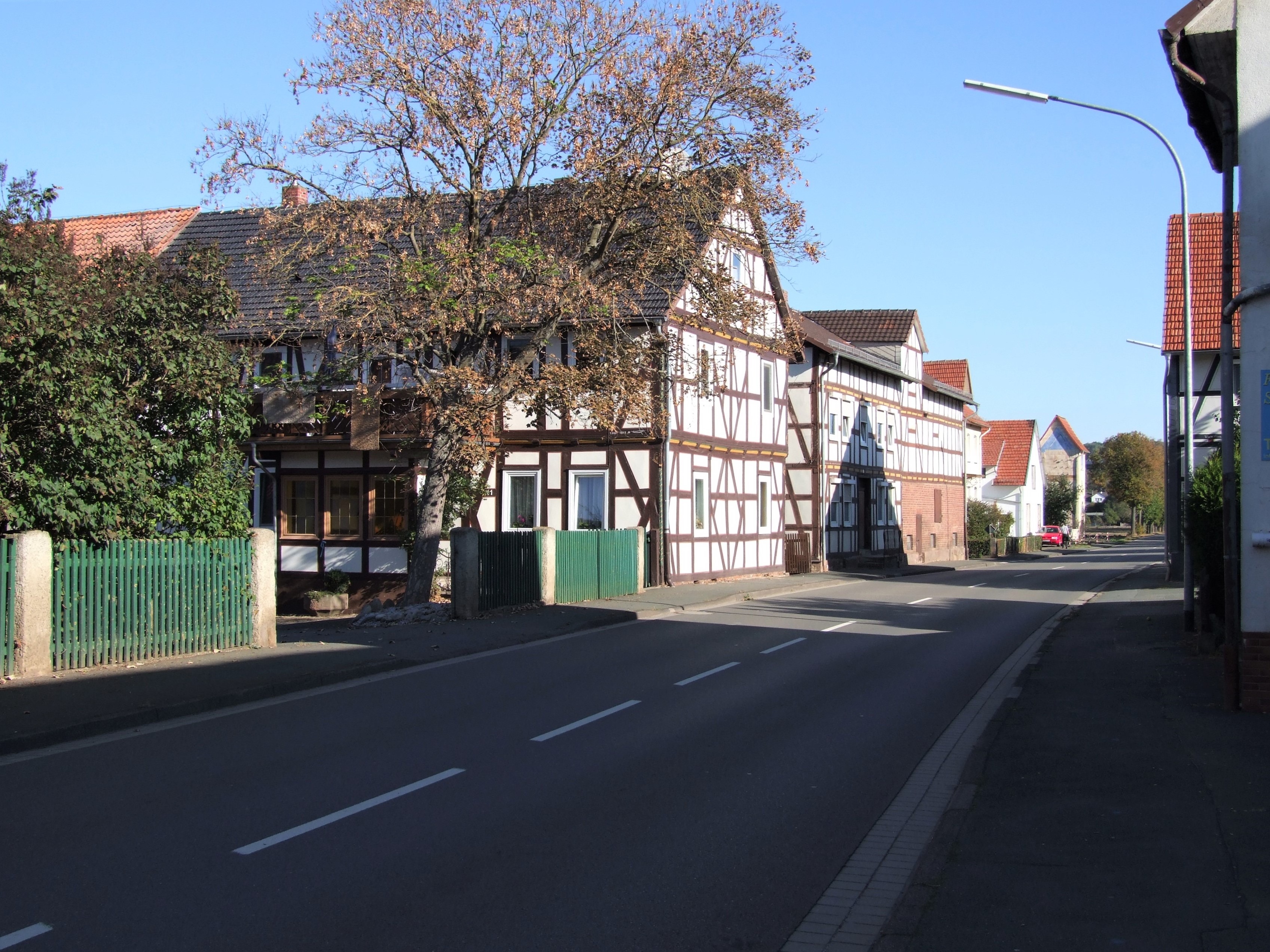 Die "Waldecker Straße" in Mehlen. (Foto: Uli Klein)