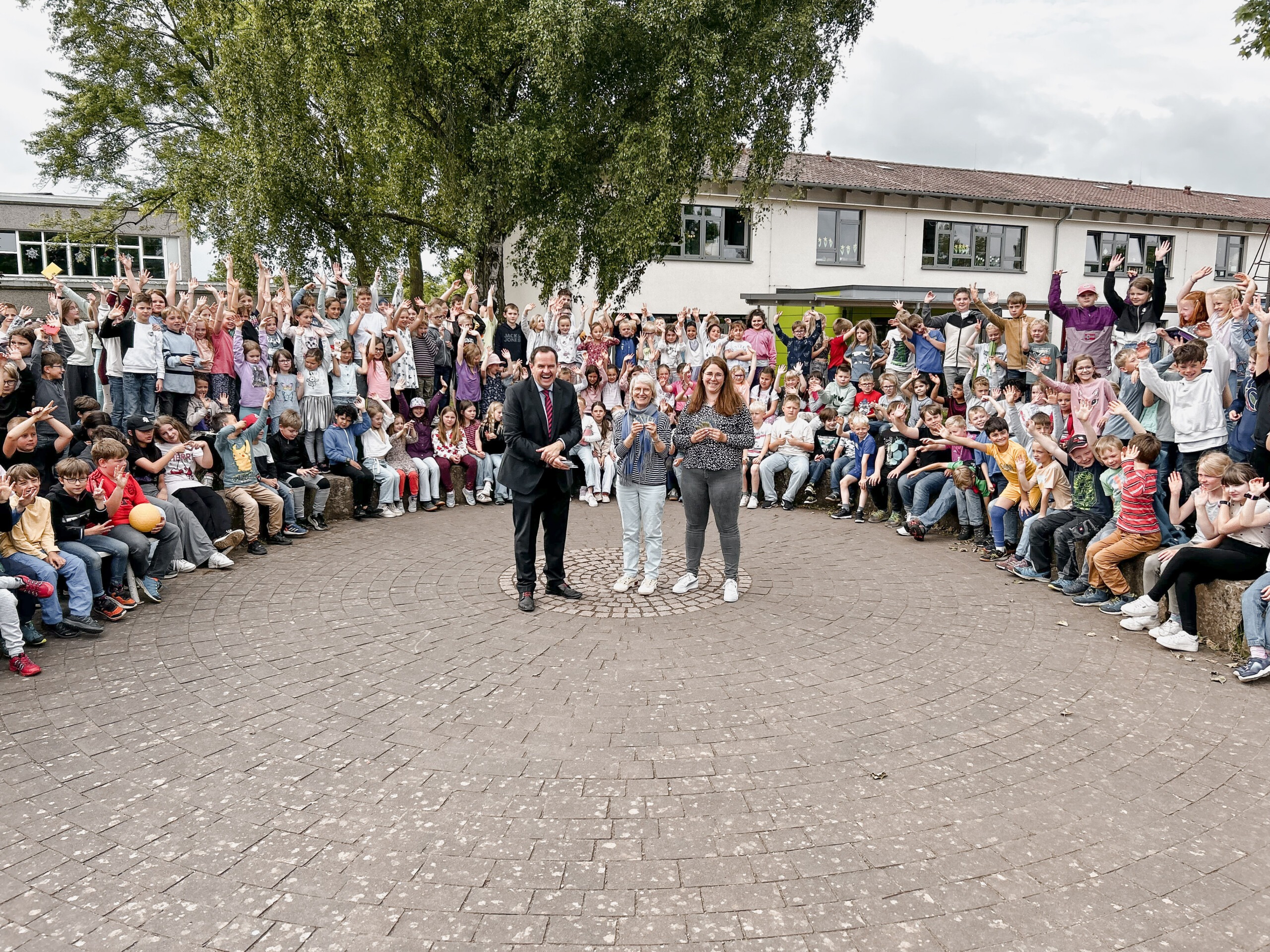 Featured image for “Riesenrad an der Sperrmauer – 1000 Freikarten für alle Edertaler Kinder und Jugendlichen”