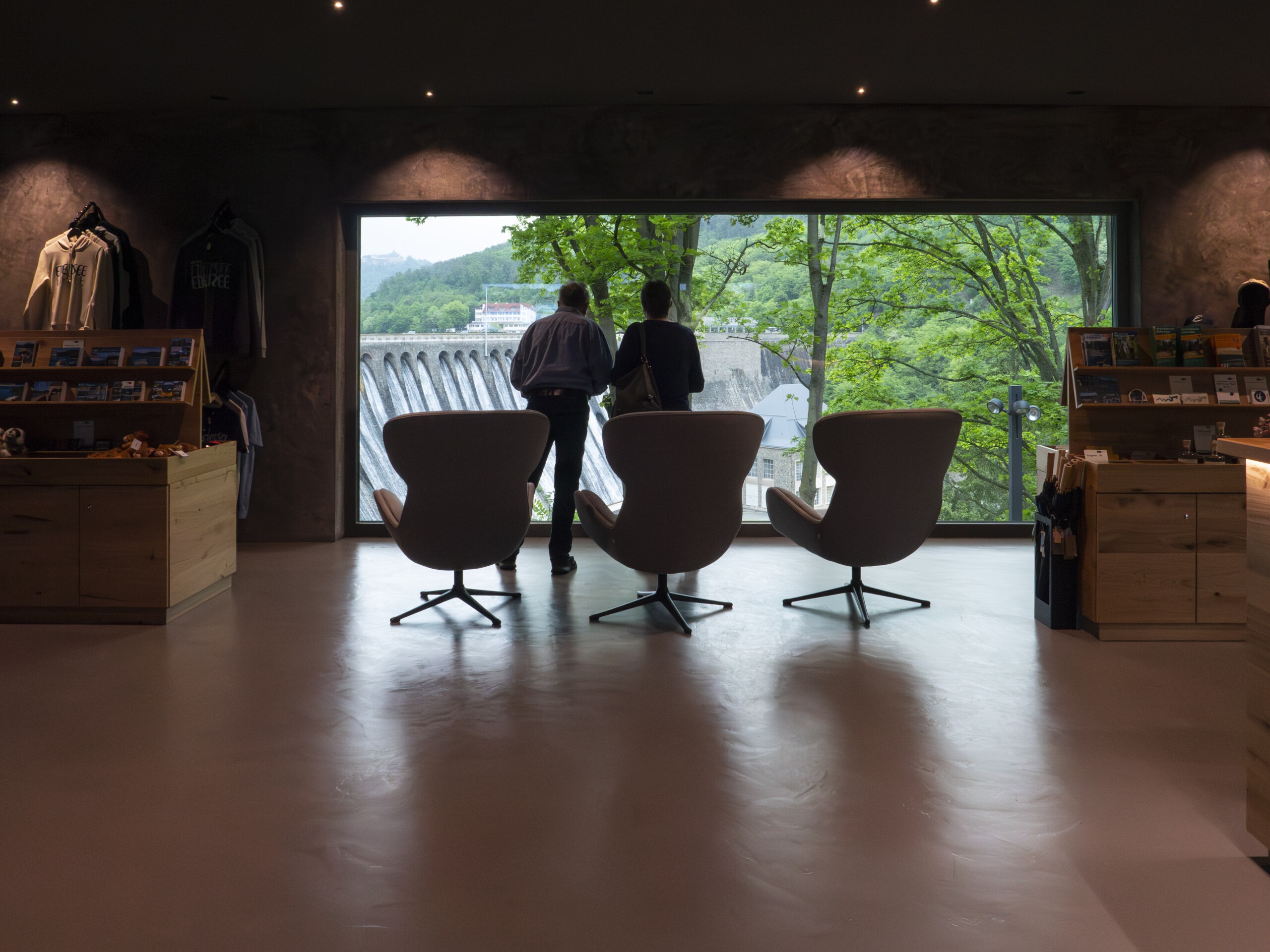 Featured image for “Lesung mit Autorin Margarete Kunz im Besucherzentrum Edersee „Die Zwillinge vom Edersee – Das Schwert der Elfen“”